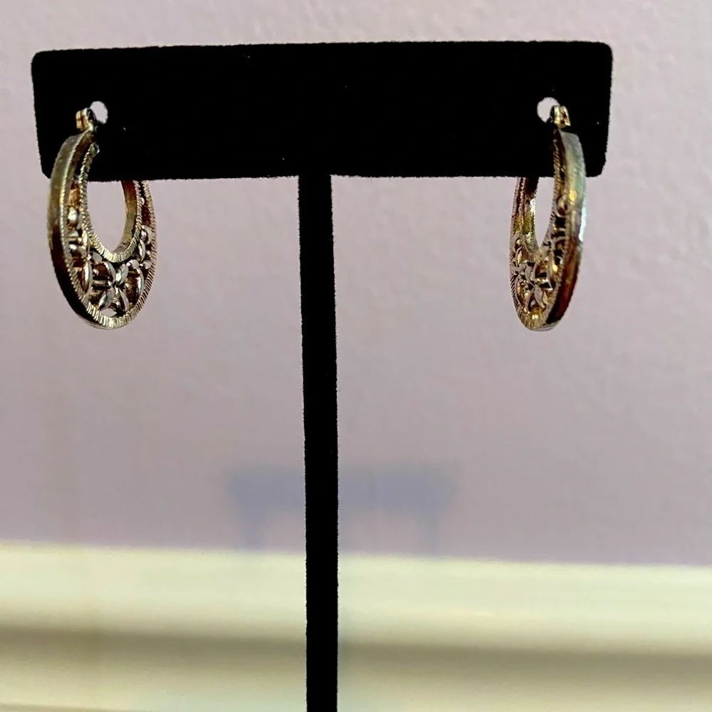 Vintage-Inspired Silver Hoop Earrings | Ornate Floral Design | Statement Jewelry